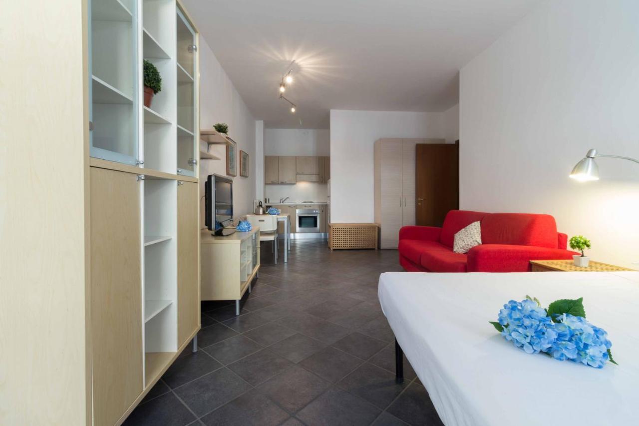 Galleria Roma Apartment - Affitti Brevi Italia Лекко Экстерьер фото
